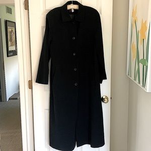 Long Gallery Trenchcoat